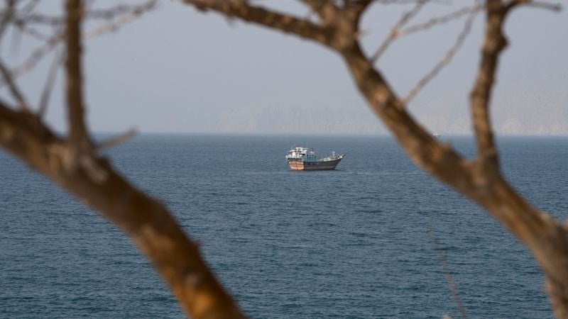 США готують «економічний день Д» проти Ірану, Тегеран погрожує зупинити експорт нафти