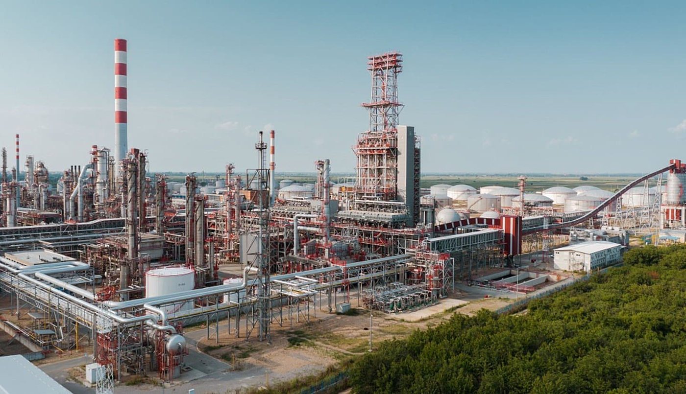 Єдиний НПЗ Сербії може призупинити роботу через низький рівень води в Дунаї
