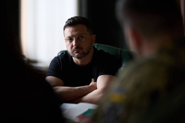 Зеленський: керівники двох держпідприємств порушили закон через склад у Вишневому