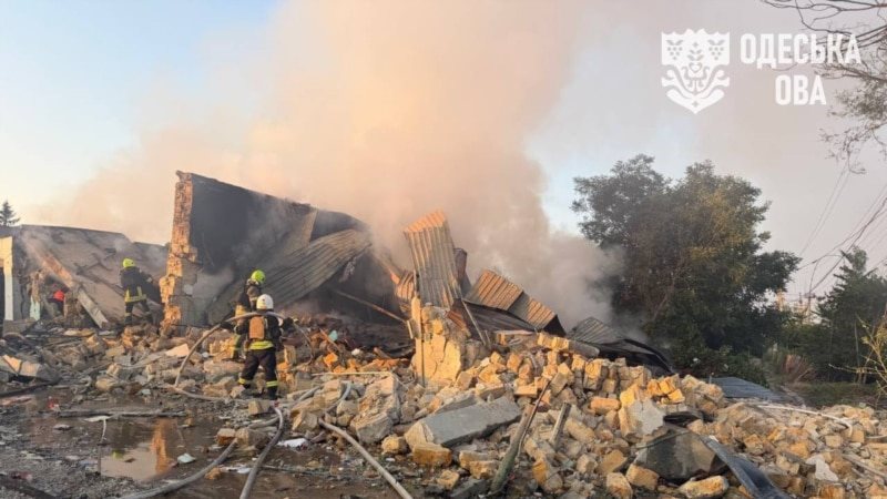 Російські війська продовжують масовано атакувати Одещину: загинула людина, є поранені