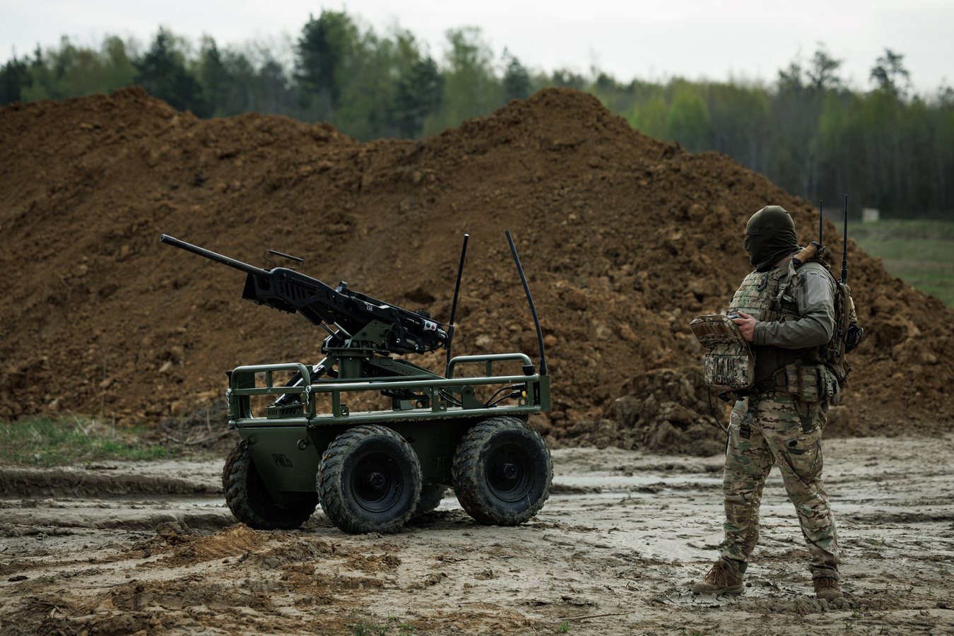 Військові роботи переходять від експериментів до серійного ринку (відео)