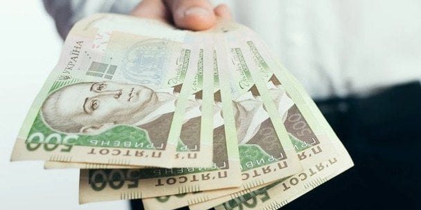 «Зимова підтримка»: українці з прифронтових громад отримають по 19 400 гривень