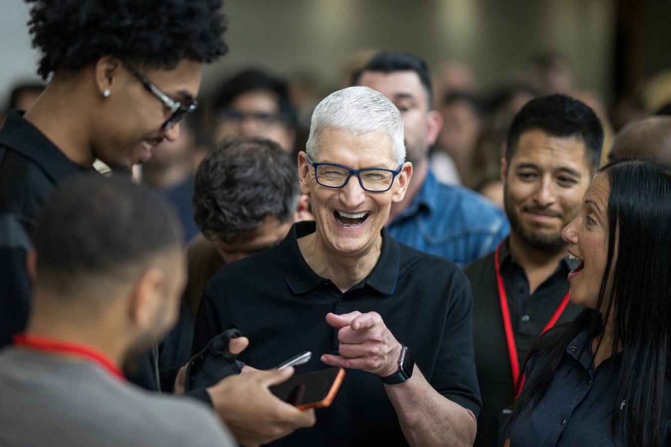 Тім Кук завершив 15-річну каденцію в Apple: спадок і виклики