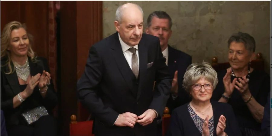 Парламент Угорщини схвалив конституційну поправку для усунення президента Шуйока