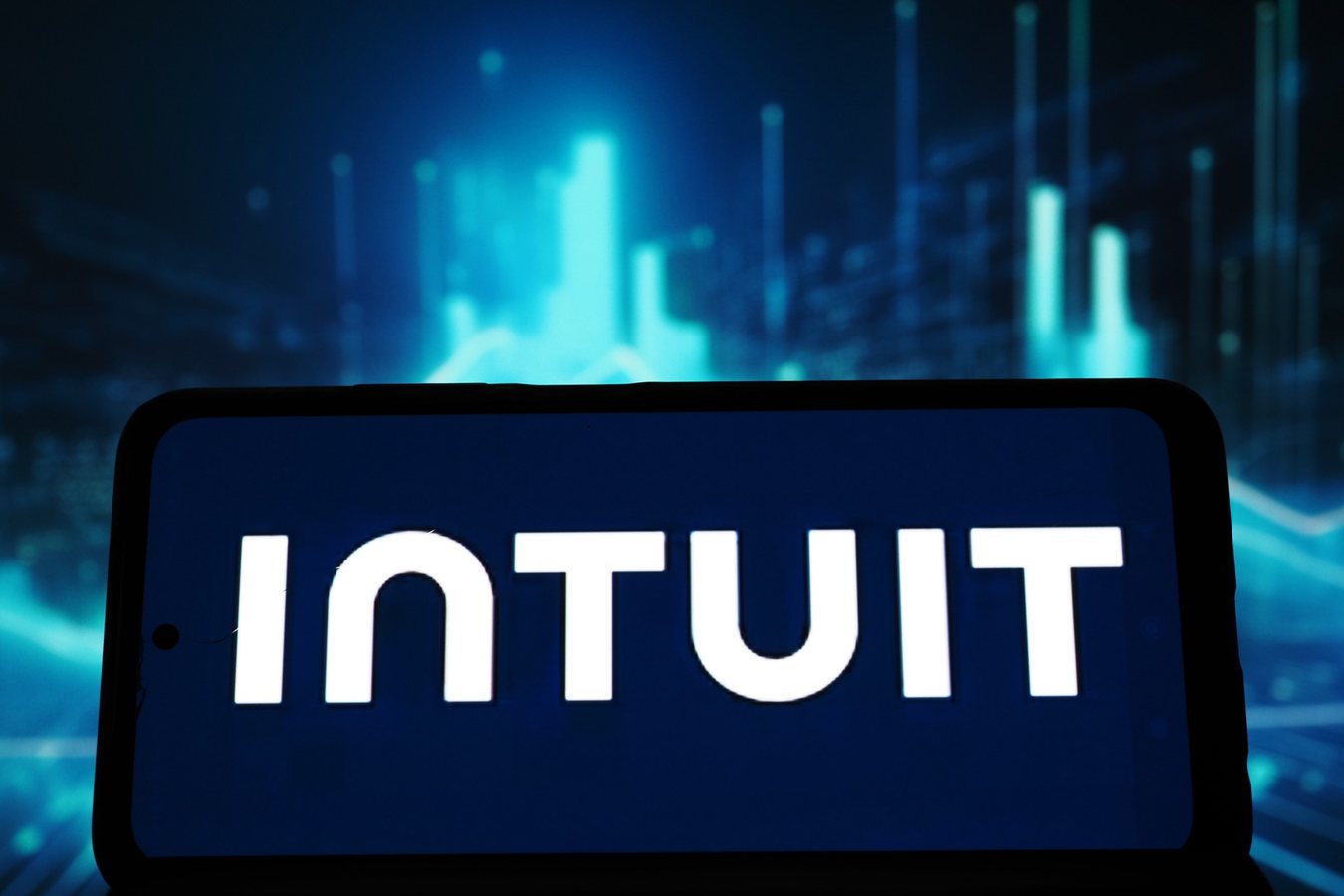 Intuit уперше перетнула позначку $20 млрд річного доходу і готується до стратегічного розвороту