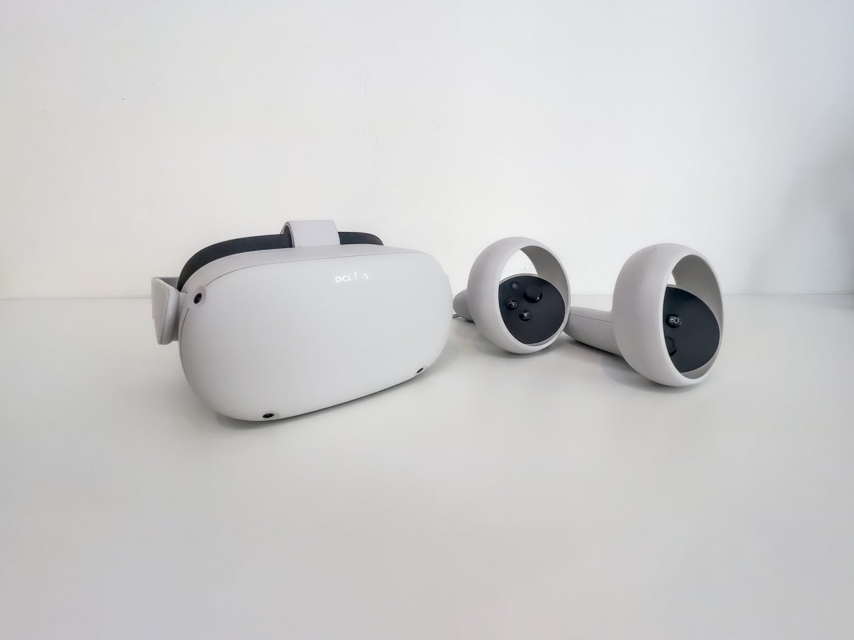 Meta втрачала мільярди на Reality Labs, поки ринок ішов у легші окуляри