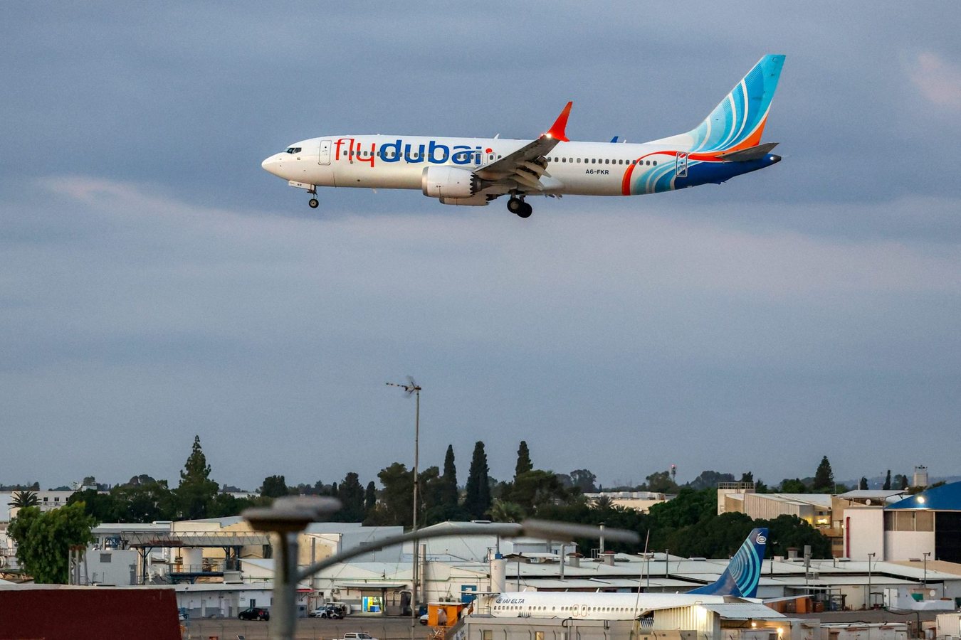 Другий пілот FlyDubai намагався захопити літак сокирою — Оман раніше заборонив йому літати через екстремістські погляди