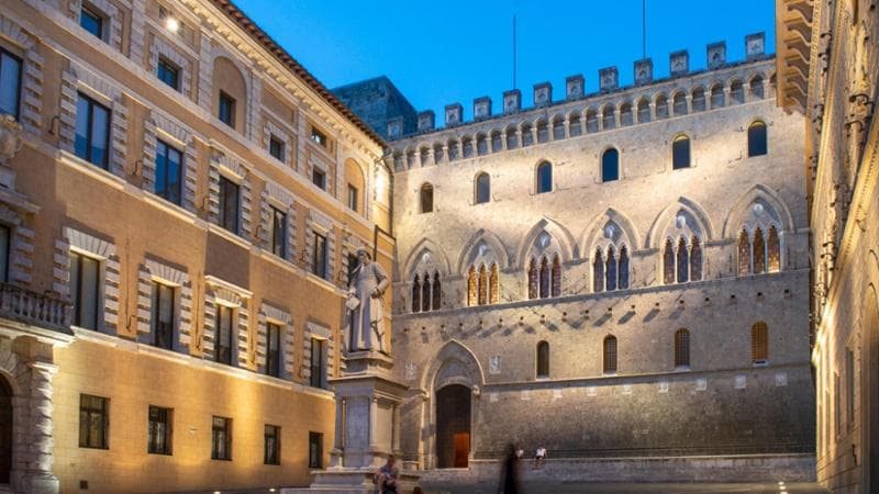 Intesa тисне на MPS угодою на €30,6 млрд, банк шукає альтернативи