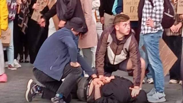 У Львові під час мітингу на підтримку Федорова затримали чоловіка з ножем
