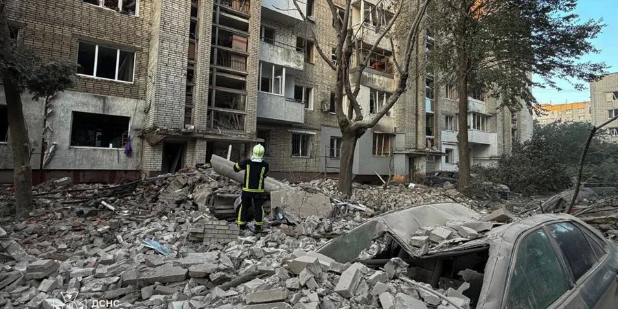 Ракетна атака РФ на Львів: пошкоджено понад 20 будинків, школу та дитячі садки